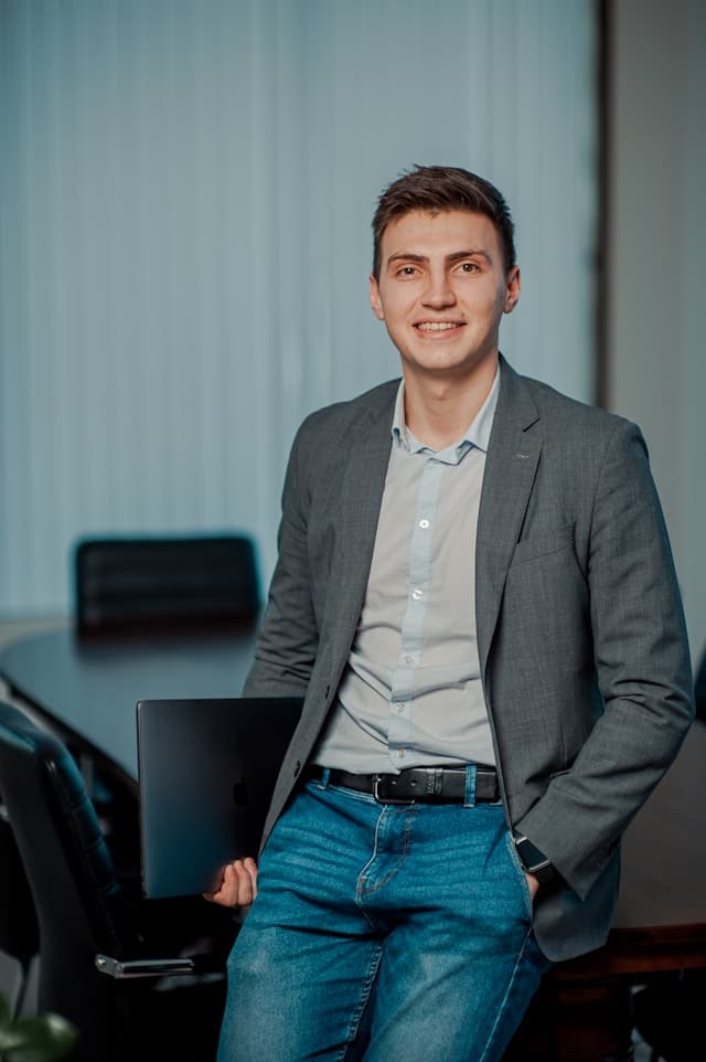 Daniel Sommer, Baufinanzierungsberater
